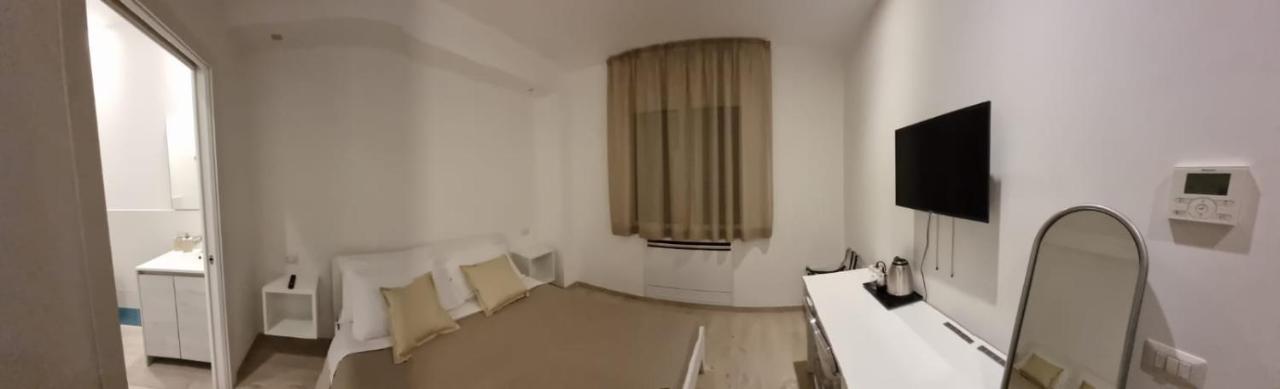 Отель A Casa Di Maghi Ольбия Экстерьер фото